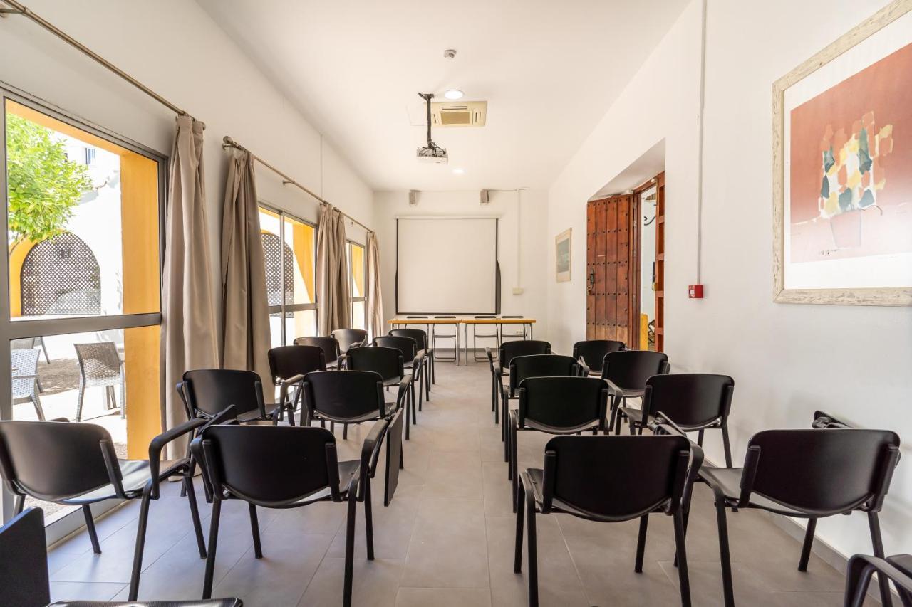 Inturjoven Hostel *